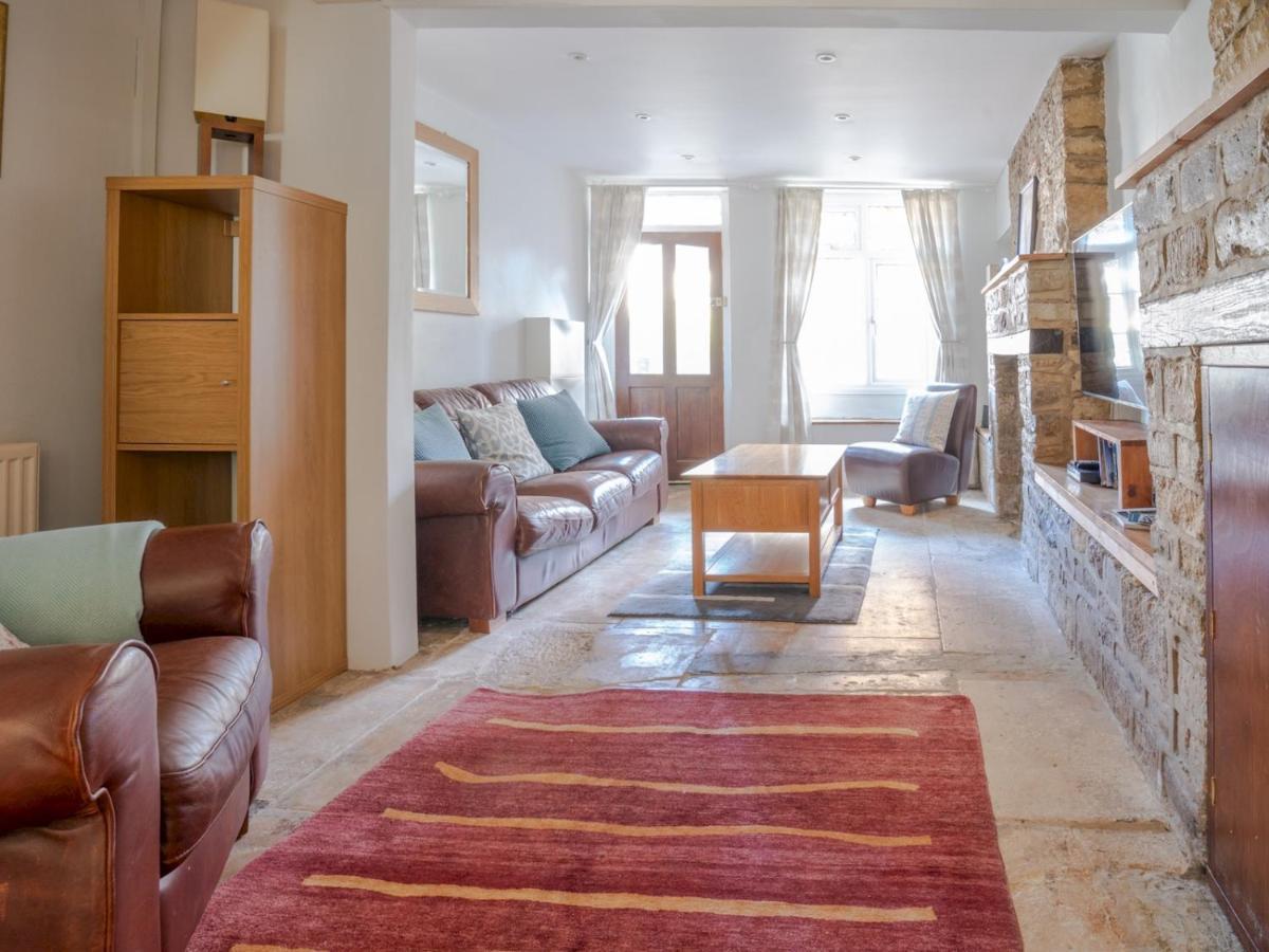 Quarry Cottage Courtyard Garden Pass The Keys Cirencester Ngoại thất bức ảnh