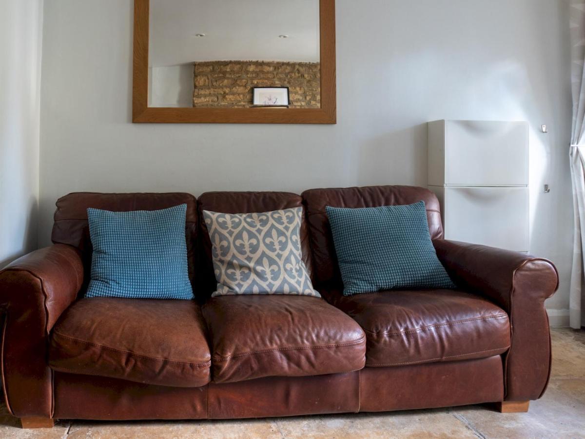 Quarry Cottage Courtyard Garden Pass The Keys Cirencester Ngoại thất bức ảnh