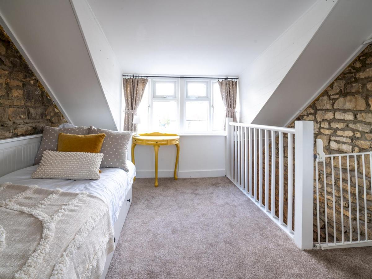 Quarry Cottage Courtyard Garden Pass The Keys Cirencester Ngoại thất bức ảnh